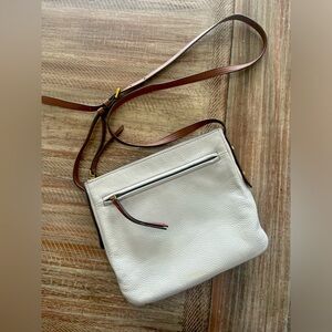 Fossil Crossbody Leather Cream and brown purse excellent pre loved condition